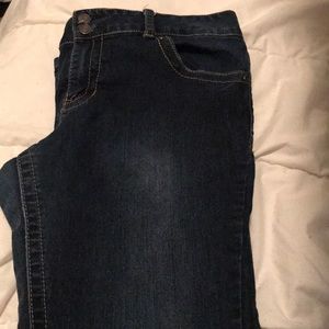 Mid rise skinny jeans